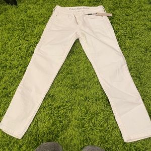 Woman’s Capri White Jeans